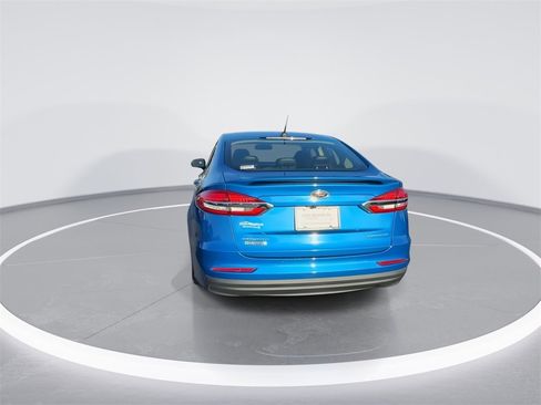 Used 2019 Ford Fusion Energi Titanium image 7