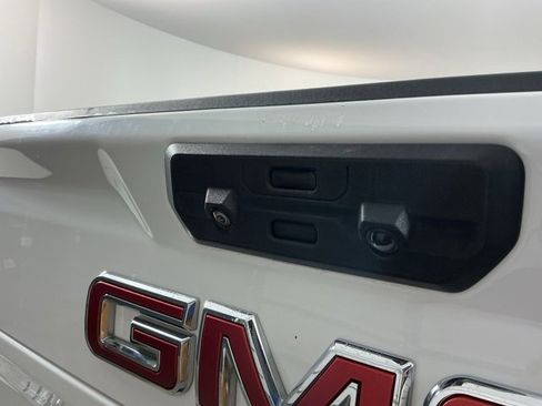 Used 2023 GMC Sierra 3500 AT4 w/ AT4 Premium Plus Package image 9