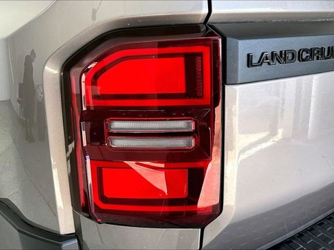 Used 2025 Toyota Land Cruiser 1958 image 38