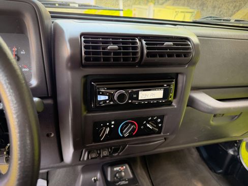 Used 2001 Jeep Wrangler SE AWD/4WD image 15