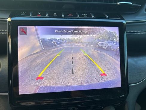 Used 2021 Jeep Grand Cherokee L Limited AWD/4WD image 19
