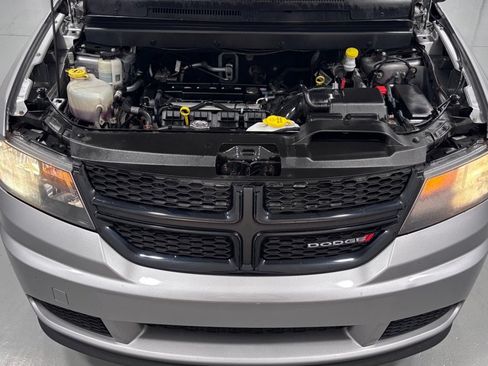 Used 2018 Dodge Journey SE w/ Blacktop Package FWD image 30