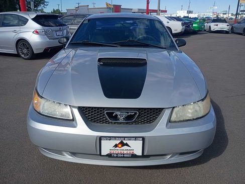 Used 1999 Ford Mustang GT RWD image 2