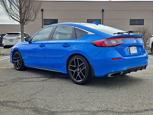 Used 2023 Honda Civic Sport Touring image 4