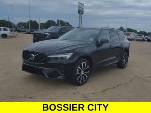 Used 2023 Volvo XC60 B5 Ultimate w/ Protection Package Premier FWD image 4