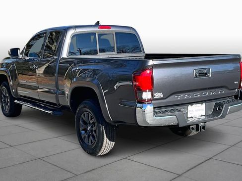 Used 2020 Toyota Tacoma SR5 image 9