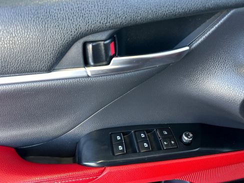 Certified 2020 Toyota Camry XSE FWD image 10