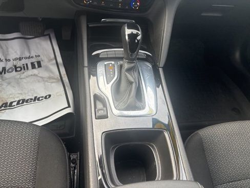 Used 2018 Buick Regal Preferred image 15