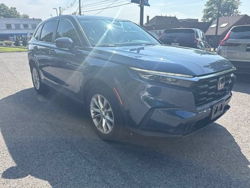 Used 2024 Honda CR-V EX image 3