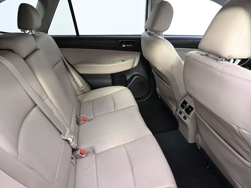 Used 2015 Subaru Outback 2.5i Limited image 18