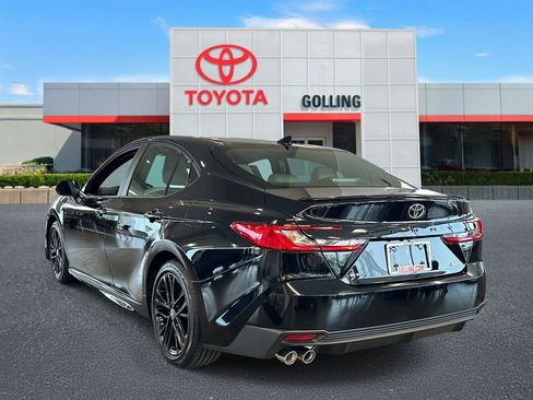 New 2026 Toyota Camry SE FWD image 4
