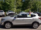 Used 2022 Nissan Rogue Sport SV w/ Technology Package image 5