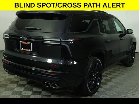 Used 2024 Chevrolet Traverse RS w/ LPO, Floor Liner Package AWD/4WD image 13
