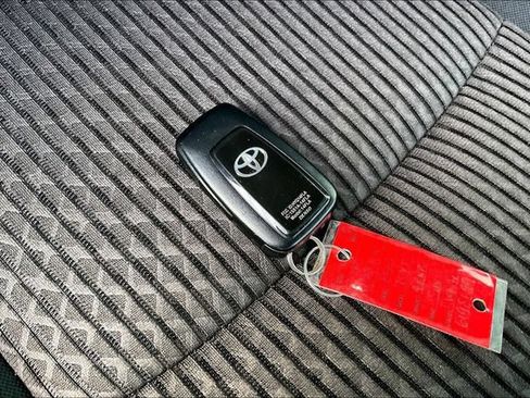 Used 2023 Toyota 4Runner TRD Off-Road AWD/4WD image 12