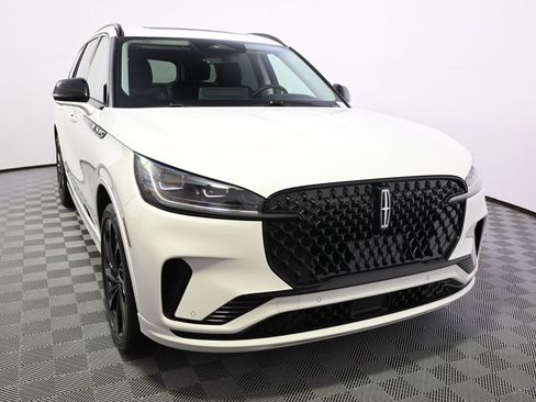 New 2026 Lincoln Aviator Reserve AWD/4WD image 9