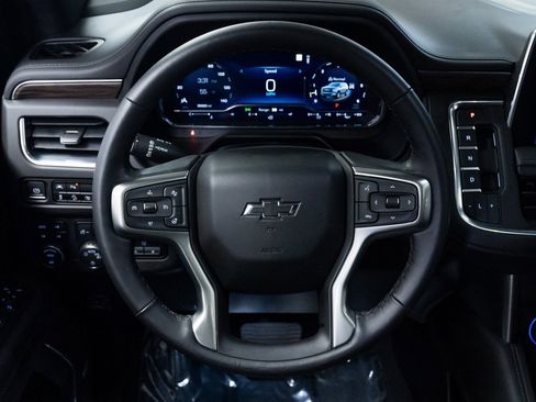 Used 2022 Chevrolet Tahoe Z71 w/ Z71 Off-Road Package image 12