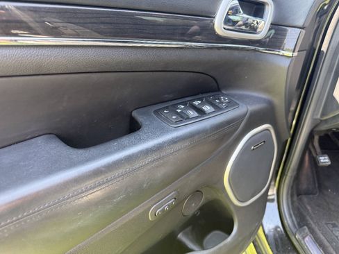 Used 2016 Jeep Grand Cherokee High Altitude AWD/4WD image 12