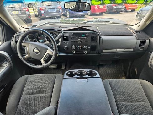 Used 2008 Chevrolet Silverado 2500 LT w/ 1LT Convenience Package AWD/4WD image 16