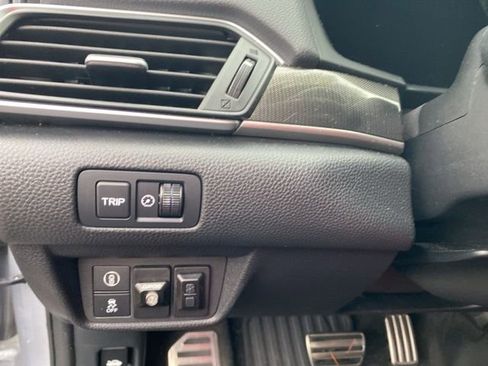 Used 2018 Honda Accord Sport image 21
