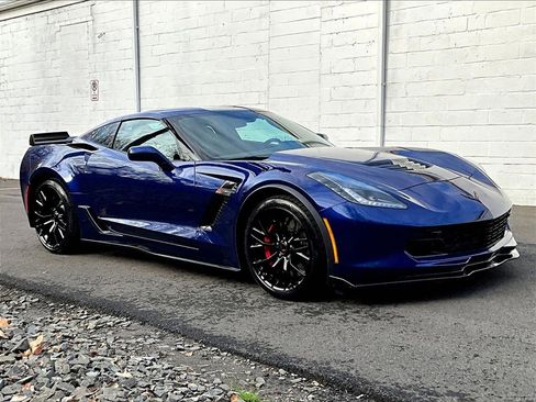 Used 2016 Chevrolet Corvette Z06 w/ 2LZ Preferred Equipment Group image 7