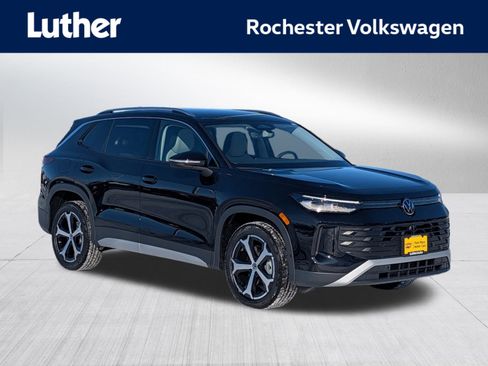 New 2026 Volkswagen Tiguan SE image 1