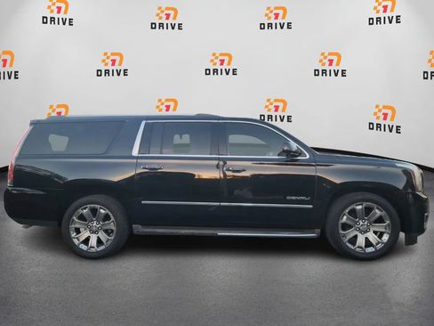 Used 2015 GMC Yukon XL Denali w/ Touring Package AWD/4WD image 4