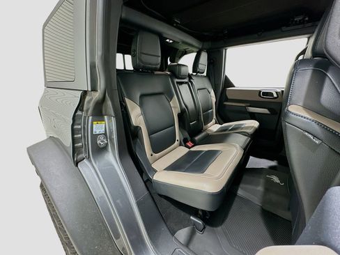 Used 2023 Ford Bronco Wildtrak AWD/4WD image 27