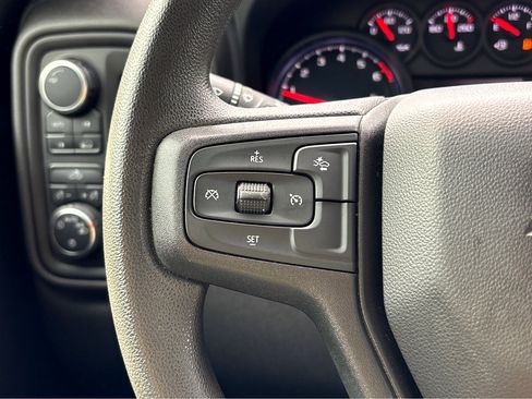 Used 2023 Chevrolet Silverado 1500 Custom image 7