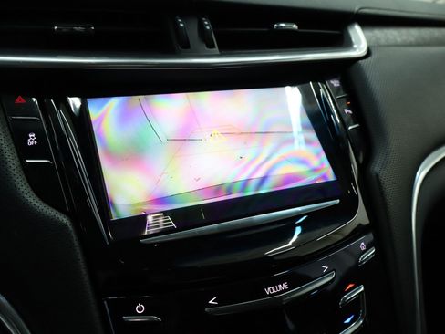 Used 2018 Cadillac XTS Luxury image 20