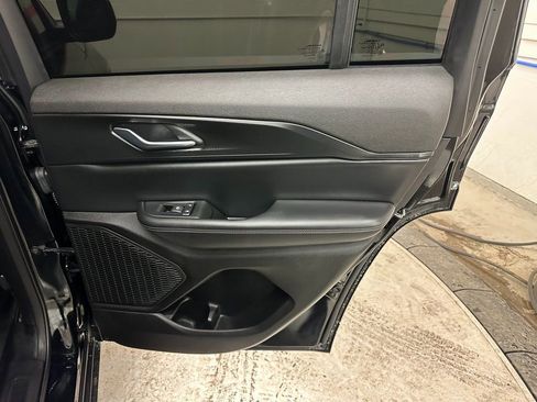 Used 2024 Jeep Grand Cherokee Laredo w/ Luxury Tech Group I image 25