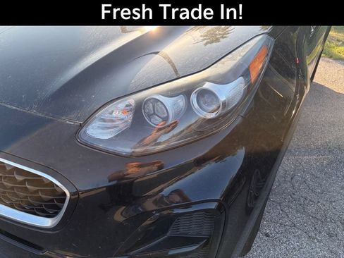 Used 2022 Kia Sportage LX FWD image 4