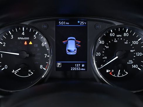 Used 2019 Nissan Rogue Sport SL image 16