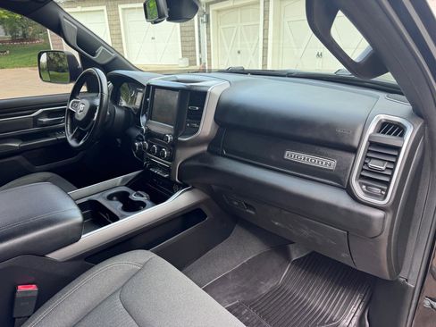 Used 2019 RAM 1500 Big Horn AWD/4WD image 17