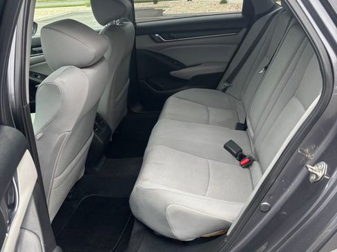 Used 2018 Honda Accord EX image 15