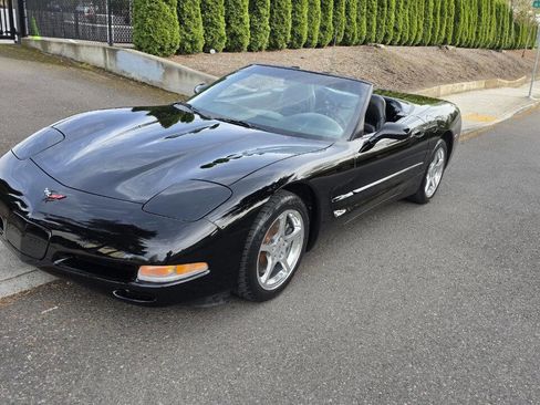 Used 2000 Chevrolet Corvette Convertible RWD image 13