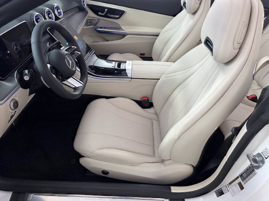New 2027 Mercedes-Benz CLE 300 4MATIC Cabriolet image 6