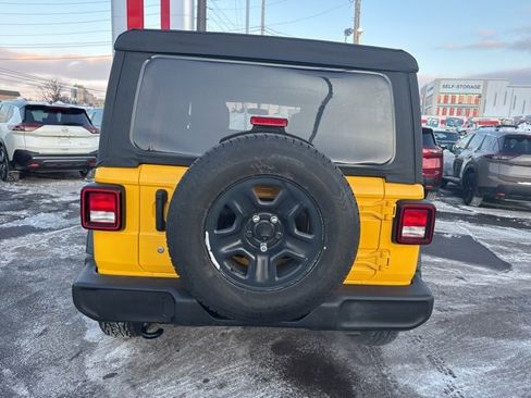 Used 2019 Jeep Wrangler Unlimited Sport image 6