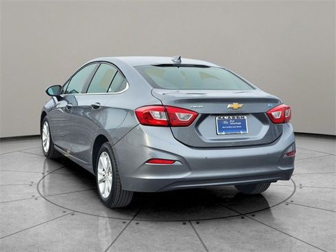 Used 2019 Chevrolet Cruze Diesel w/ Sun And Sound Package image 10