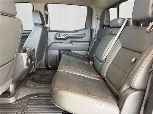 Used 2024 GMC Sierra 1500 SLT w/ SLT Premium Plus Package AWD/4WD image 10