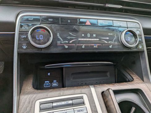 Used 2024 Genesis GV80 2.5T image 23