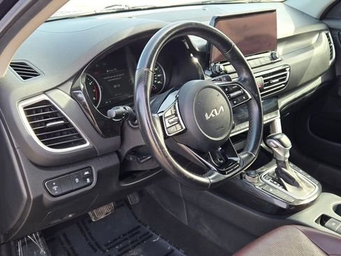 Used 2023 Kia Seltos SX image 21