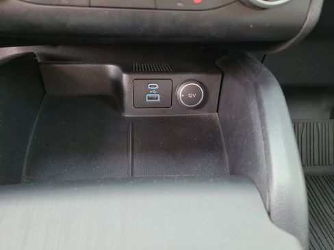 Certified 2020 Ford Escape SE image 20