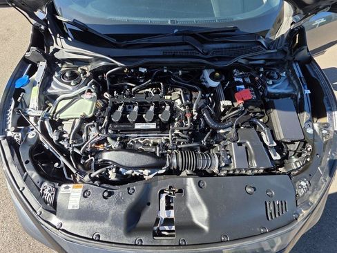 Used 2018 Honda Civic Sport image 19