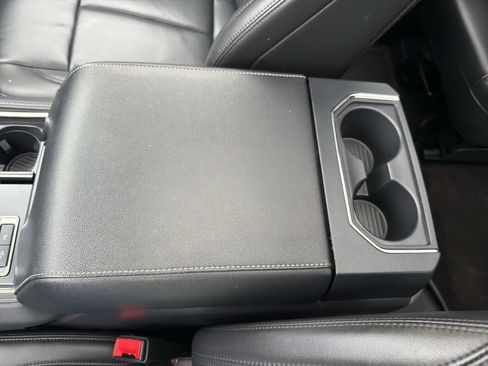 Used 2023 Ford Expedition Max XLT image 25