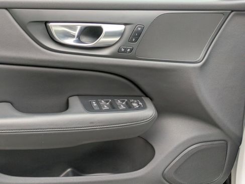 Certified 2025 Volvo V60 B5 Cross Country Plus image 13