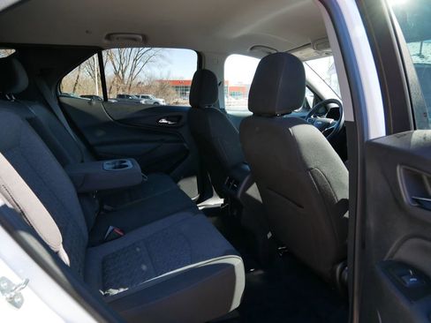Used 2024 Chevrolet Equinox LT AWD/4WD image 9