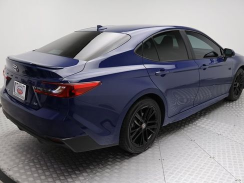Certified 2025 Toyota Camry SE image 8