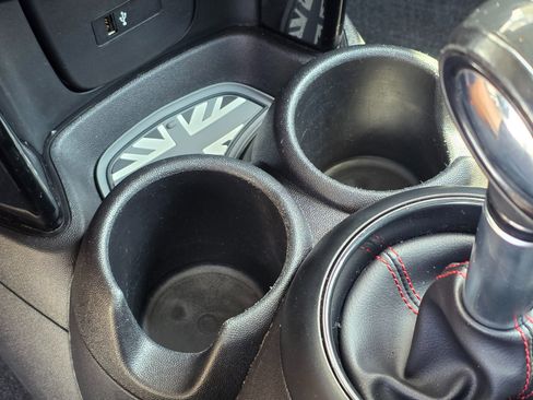 Used 2019 MINI Cooper S image 39