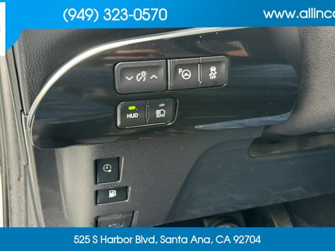 Used 2019 Toyota Prius Prime Advanced w/ Carpet Mat Package FWD image 14