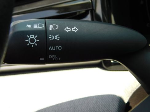 Used 2025 Toyota Camry LE AWD/4WD image 25